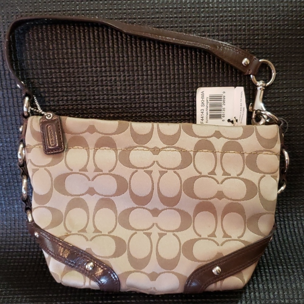 Coach Purse - Picture 2 of 4